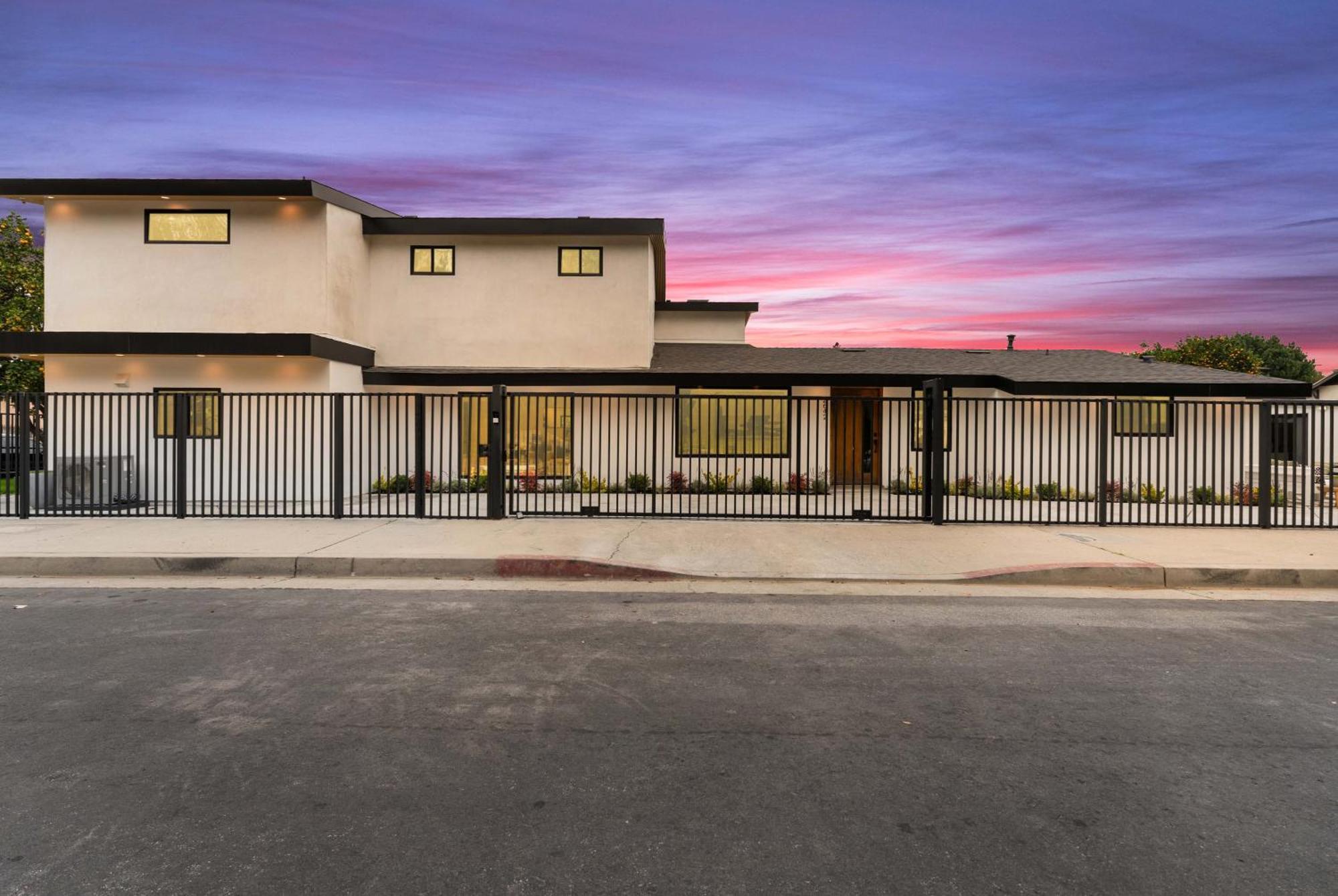 Luxury Living 3Br House With Outdoor Space, Parking Los Angeles Exterior photo